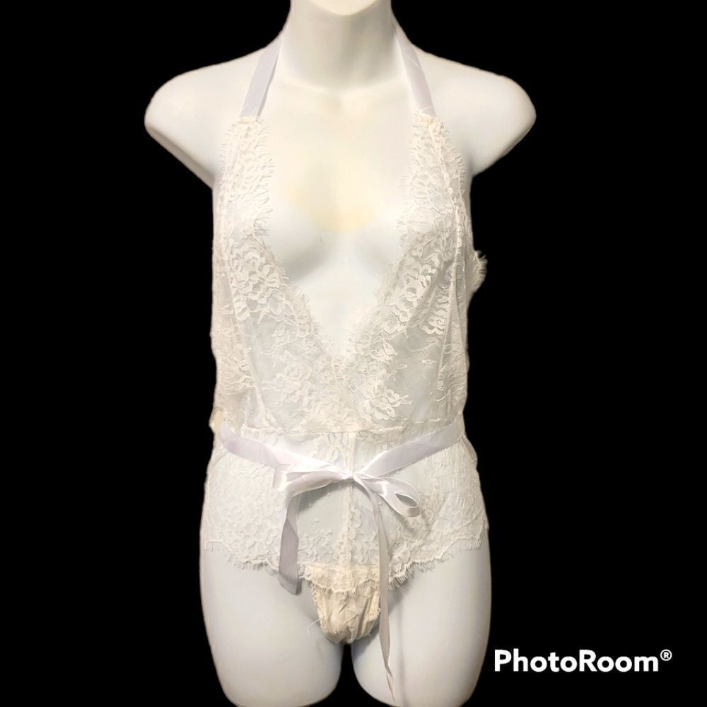 Brand new vintage white lace sleep wear